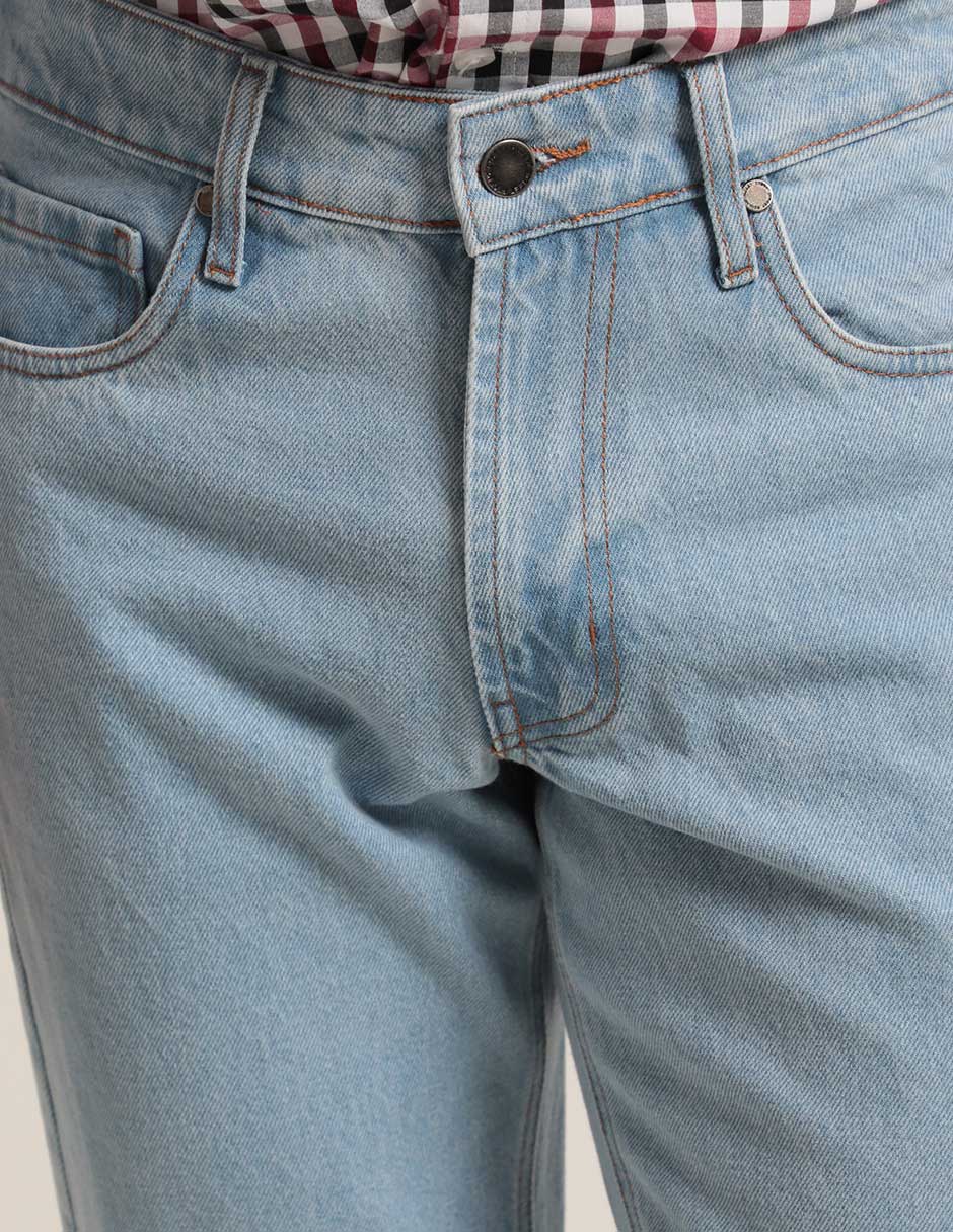 Jeans straight lavado claro para hombre 2