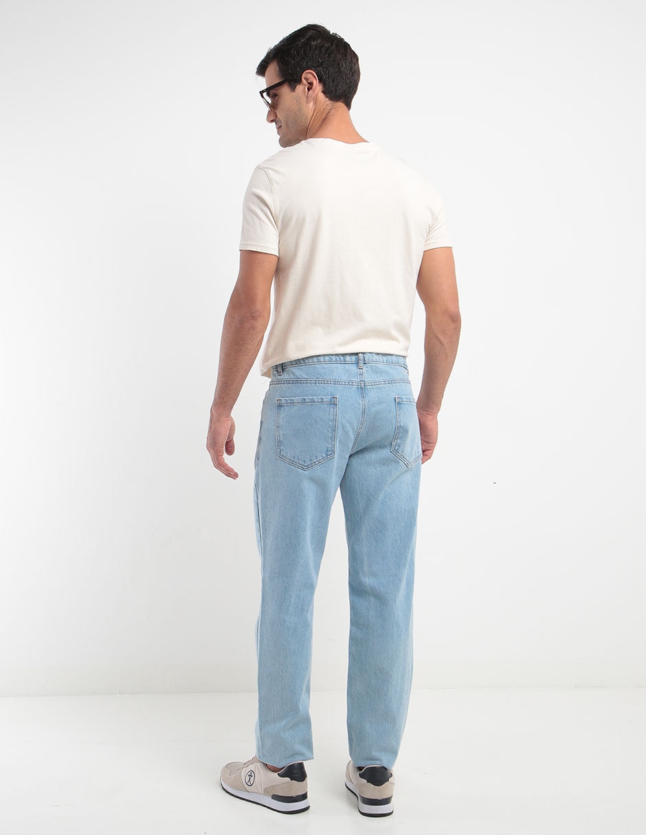 Jeans straight lavado claro para hombre 4