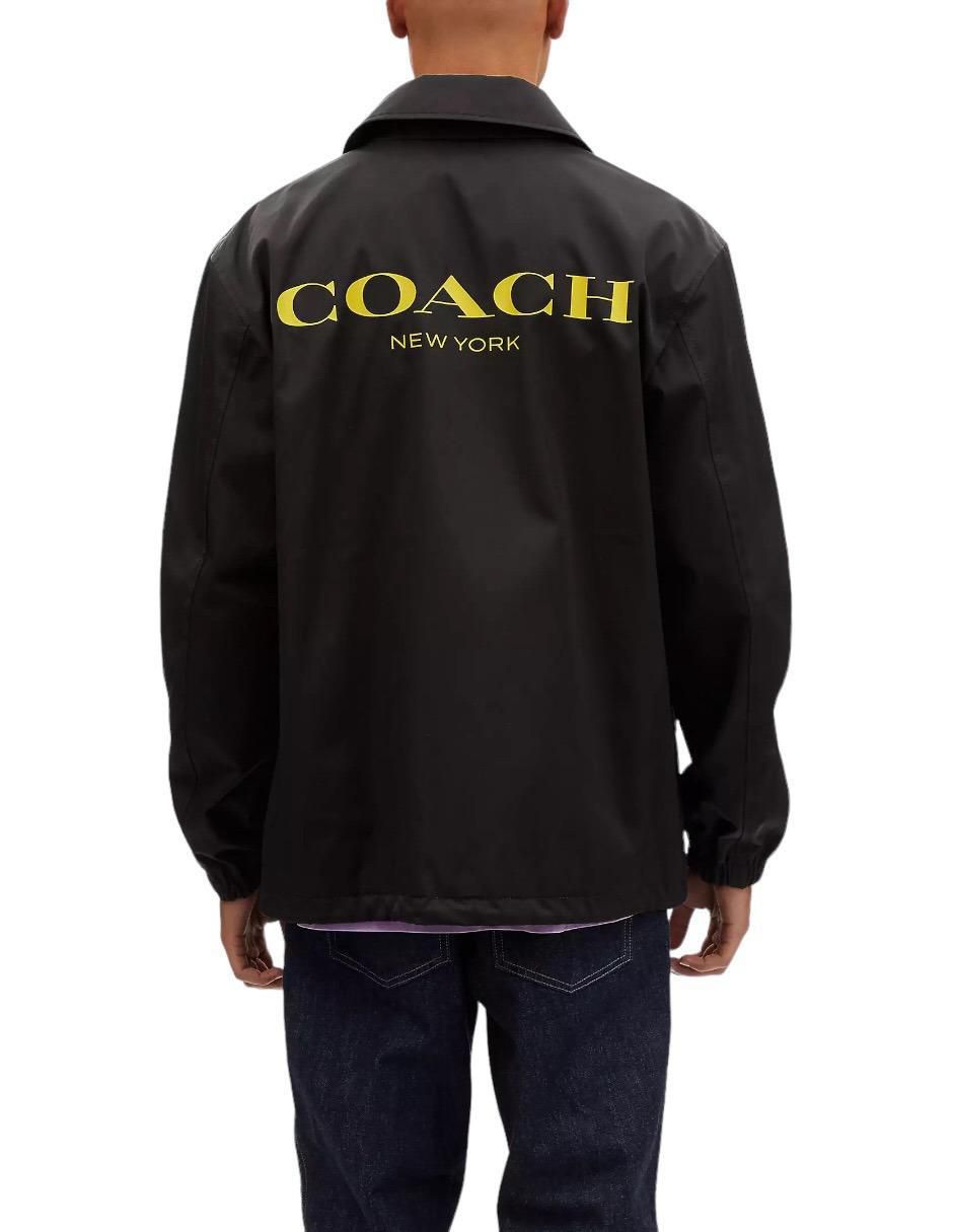 Chamarra casual Coach impermeable con bolsillos para hombre