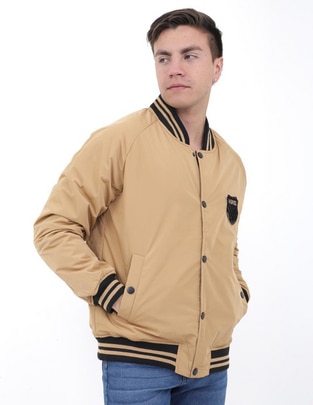 Chamarra casual cuello con cierre para hombre