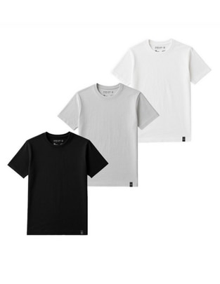 Set playera cuello redondo para hombre 1