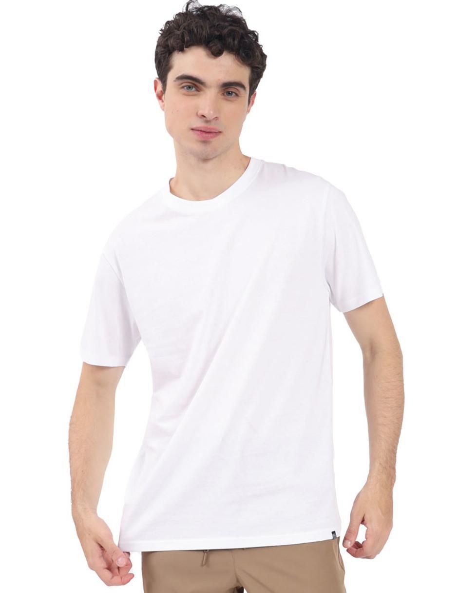 Set playera cuello redondo para hombre 5