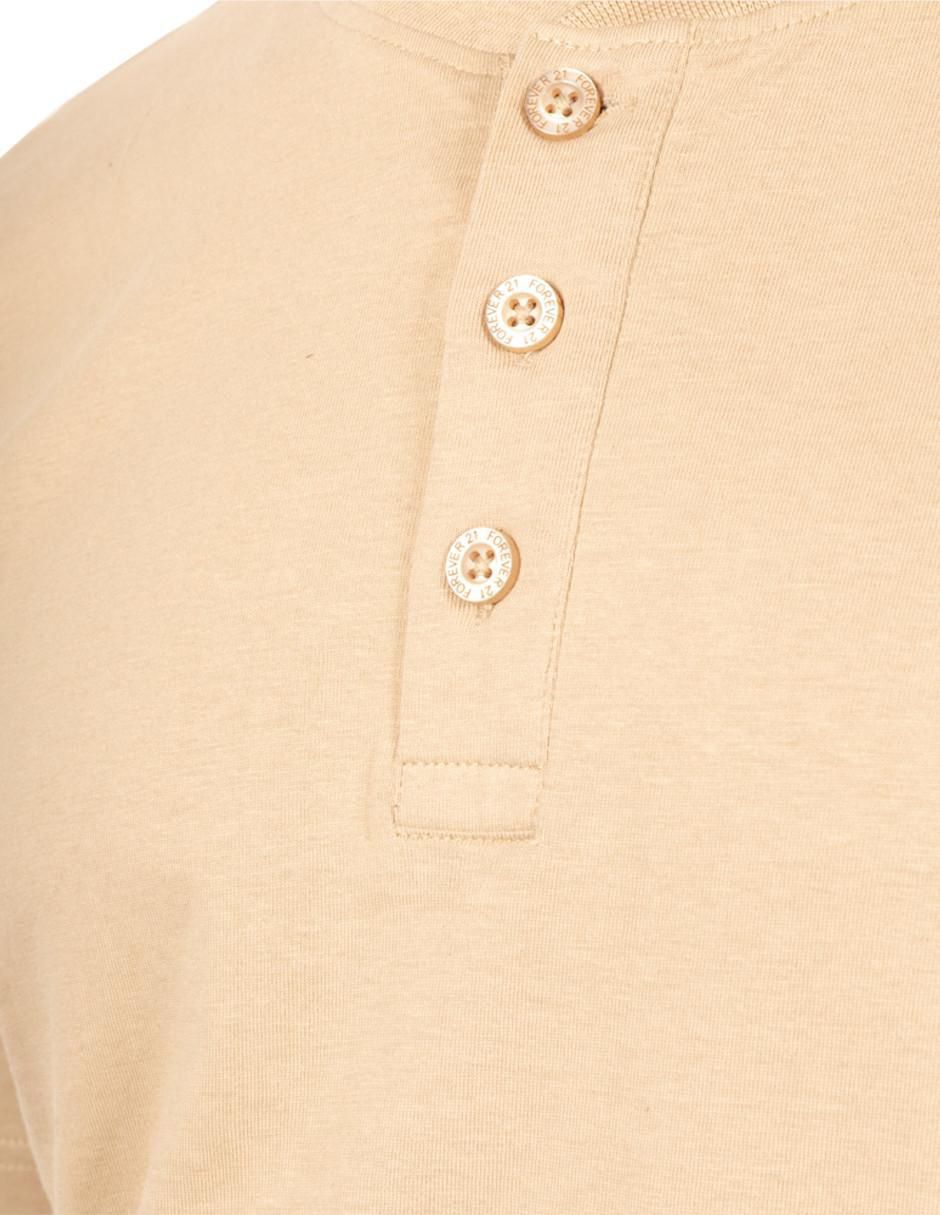 Set playera cuello henley para hombre 3