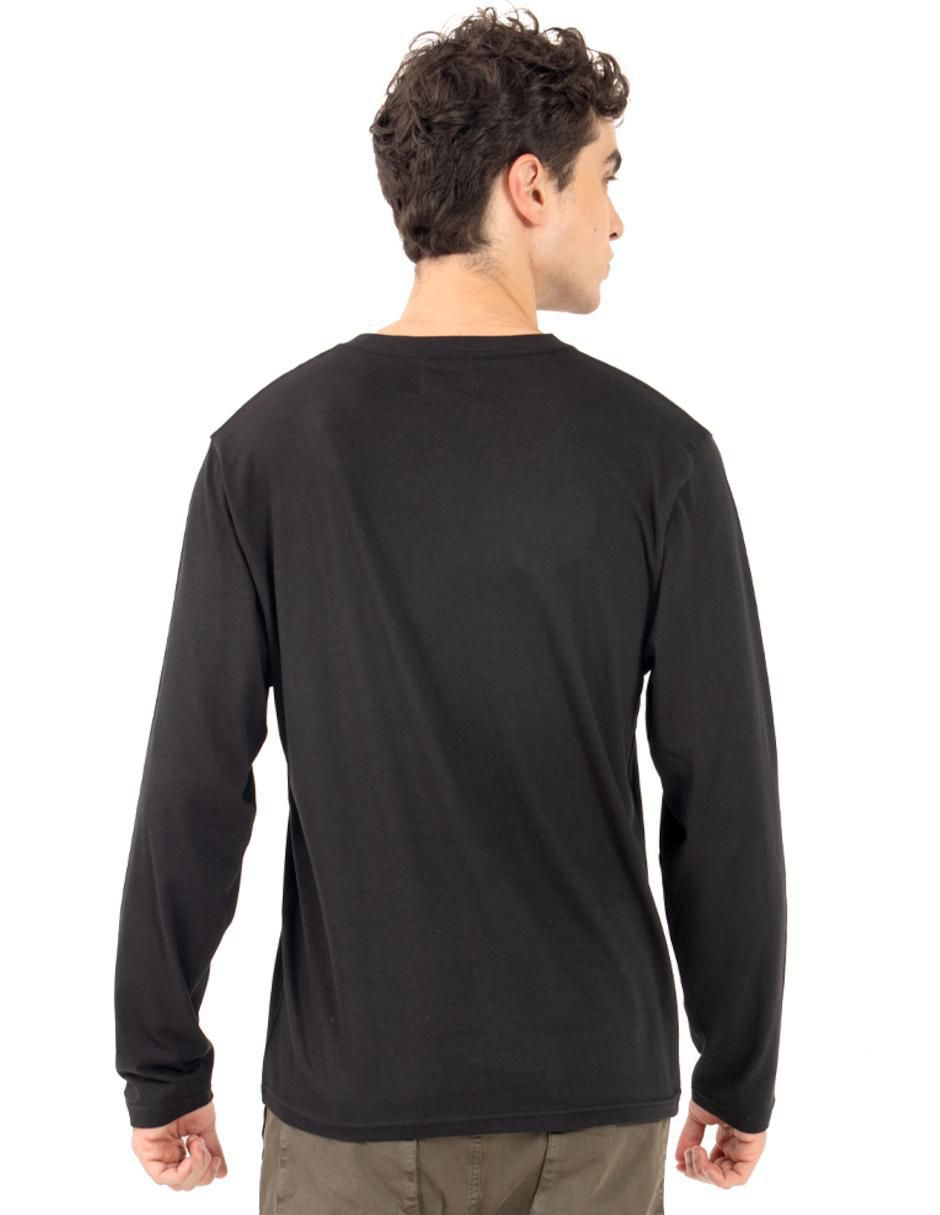 Set playera cuello redondo para hombre 2