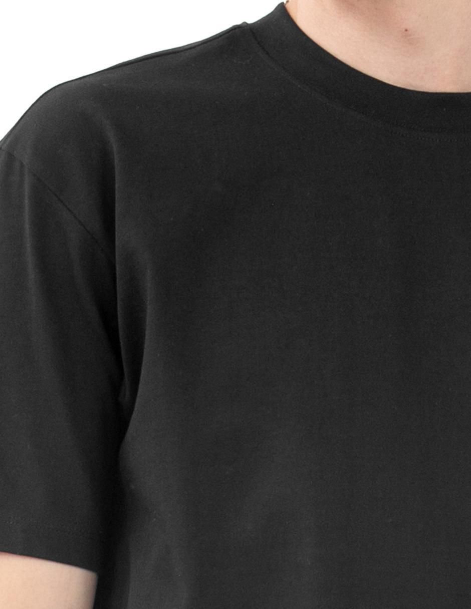 Set playera cuello redondo para hombre 6