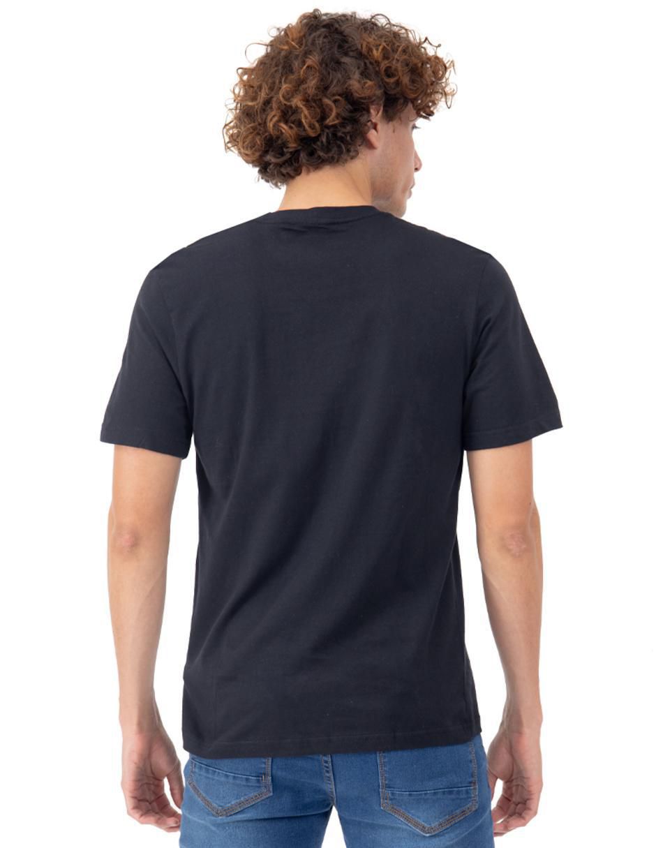 Set playera cuello redondo para hombre 11