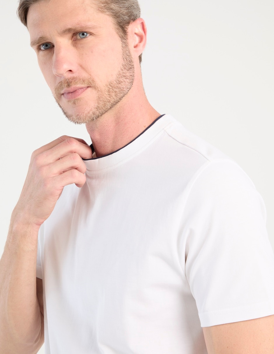 Playera cuello redondo para hombre 4