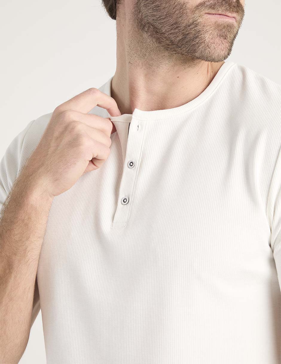 Playera Jbe cuello henley para hombre