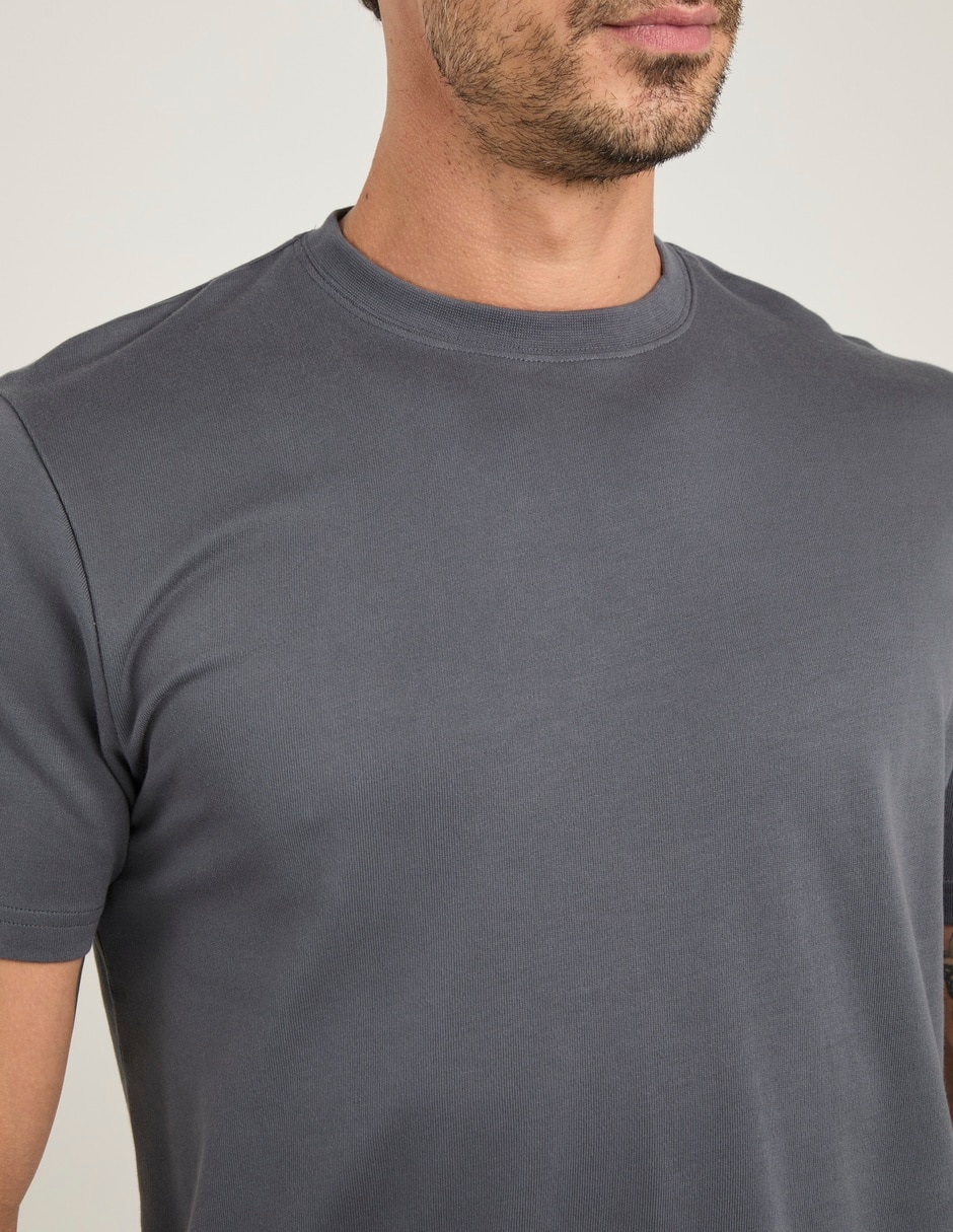 Playera cuello redondo para hombre 4