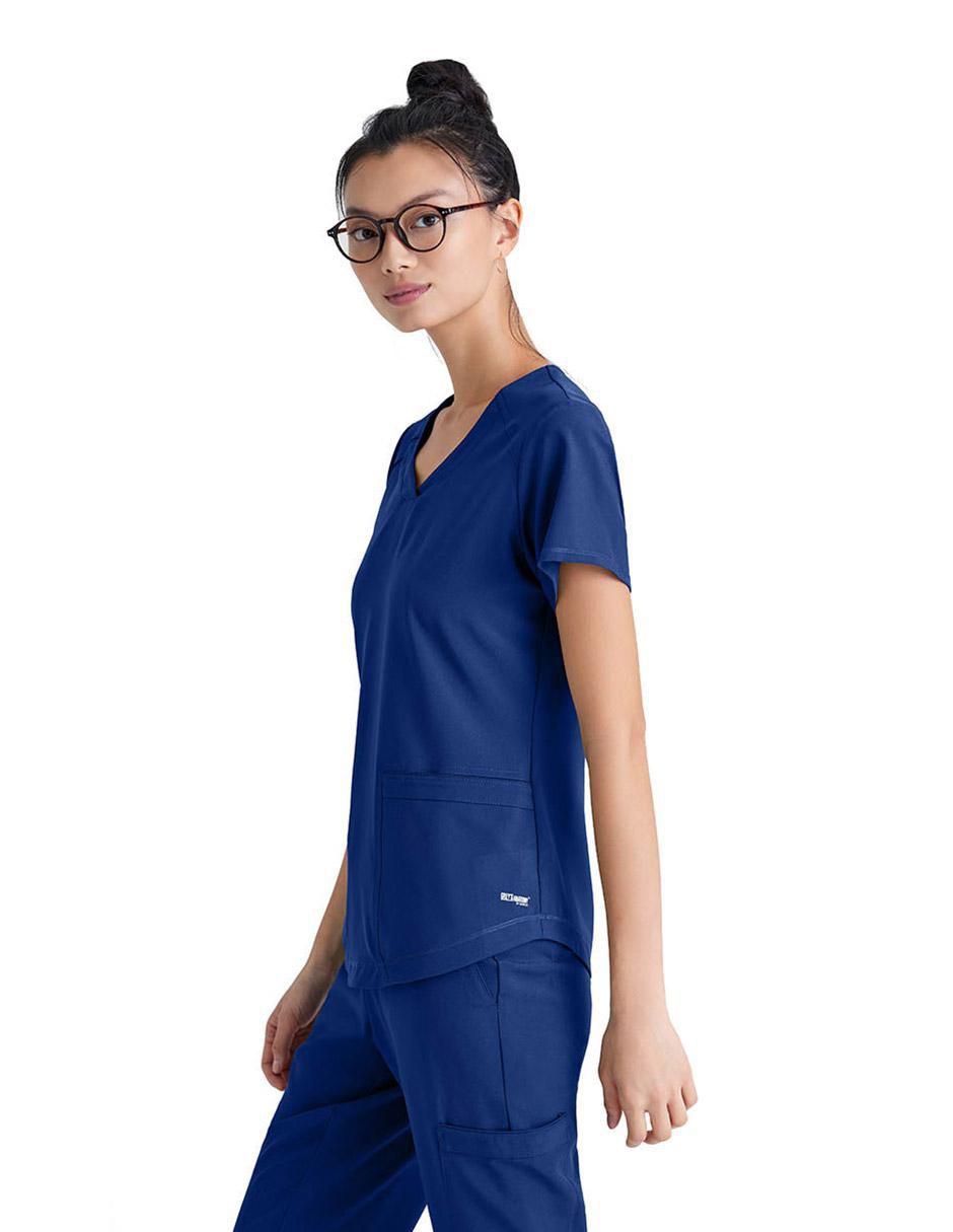 Pijama quirúrgica estilo regular para mujer 3