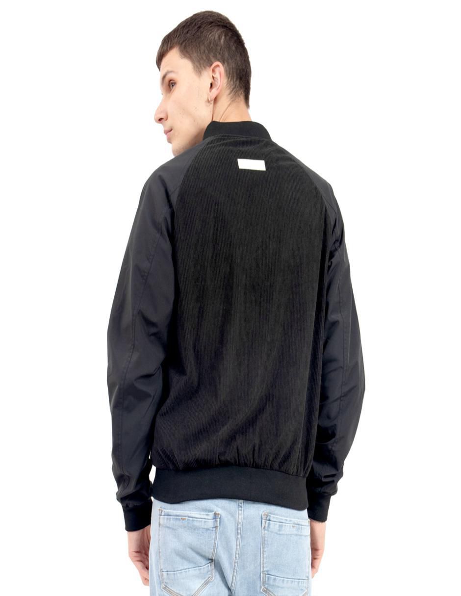 Chamarra bomber con bolsillos para hombre 4