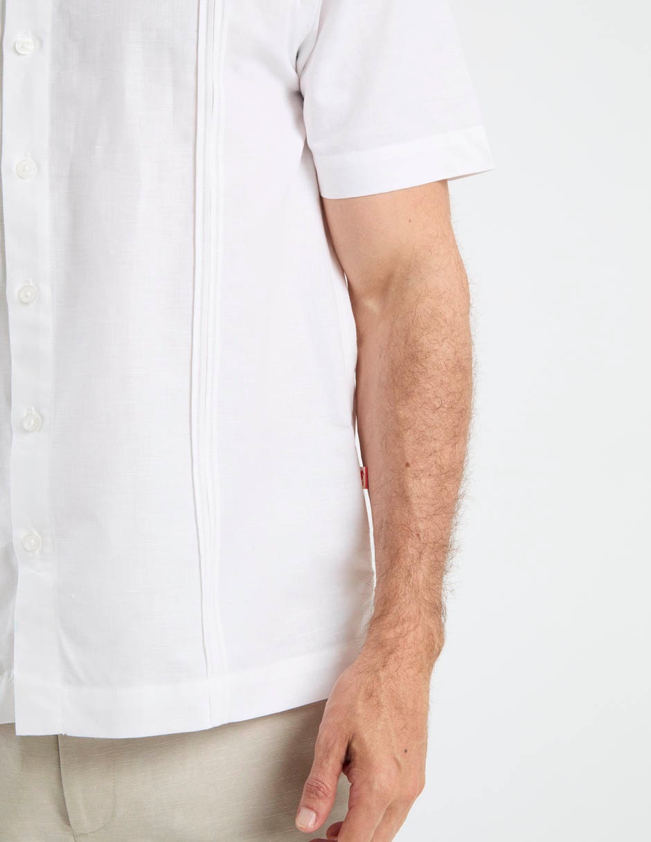 Guayabera manga corta marca Costavana para hombre