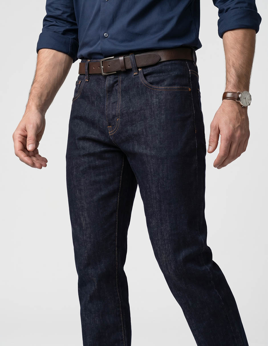 Jeans recto lavado obscuro para hombre 2