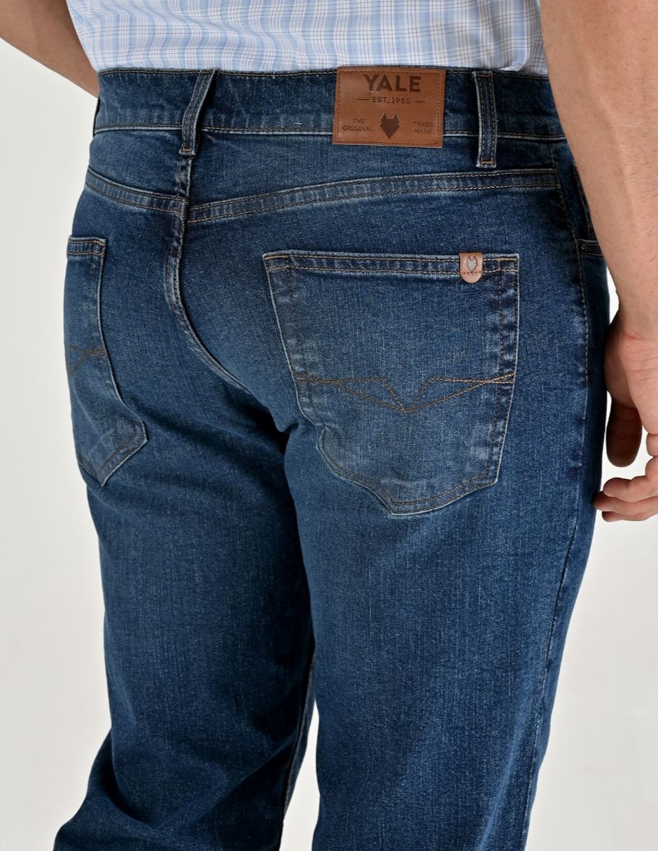 Jeans regular Yale deslavado para hombre