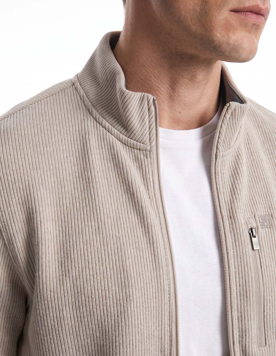 Suéter cuello alto para hombre 2