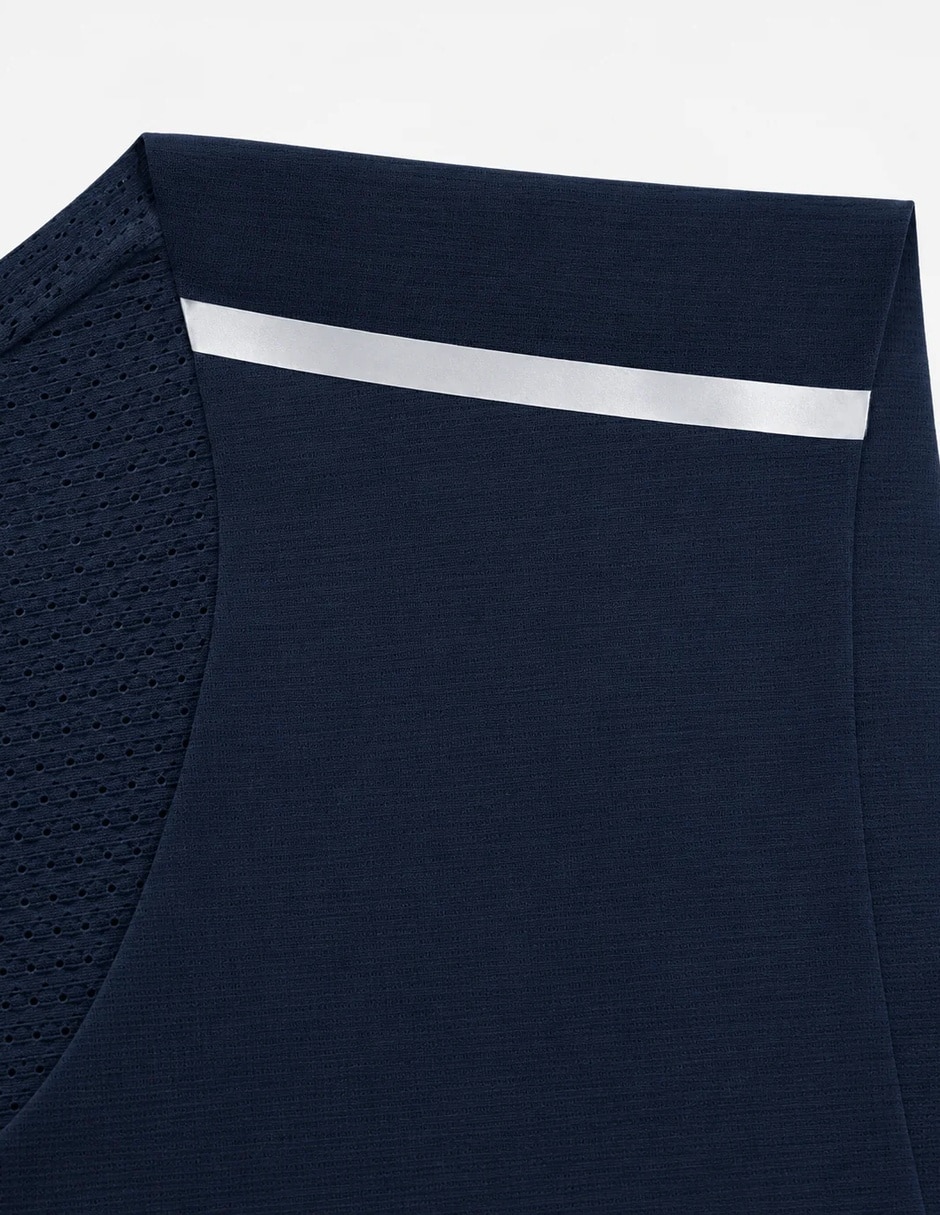 Playera performance tech aeradry cuello redondo para hombre 5