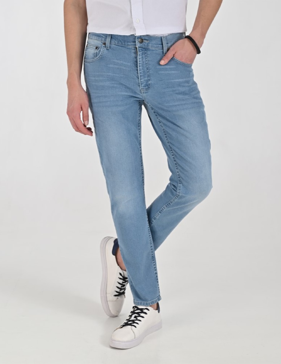 Jeans slim para hombre 1