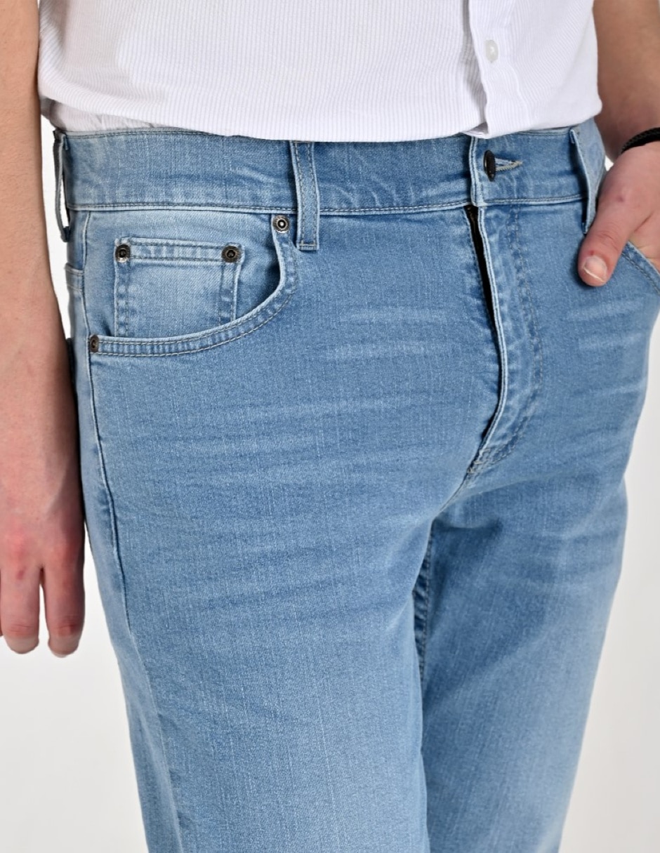 Jeans slim para hombre 5