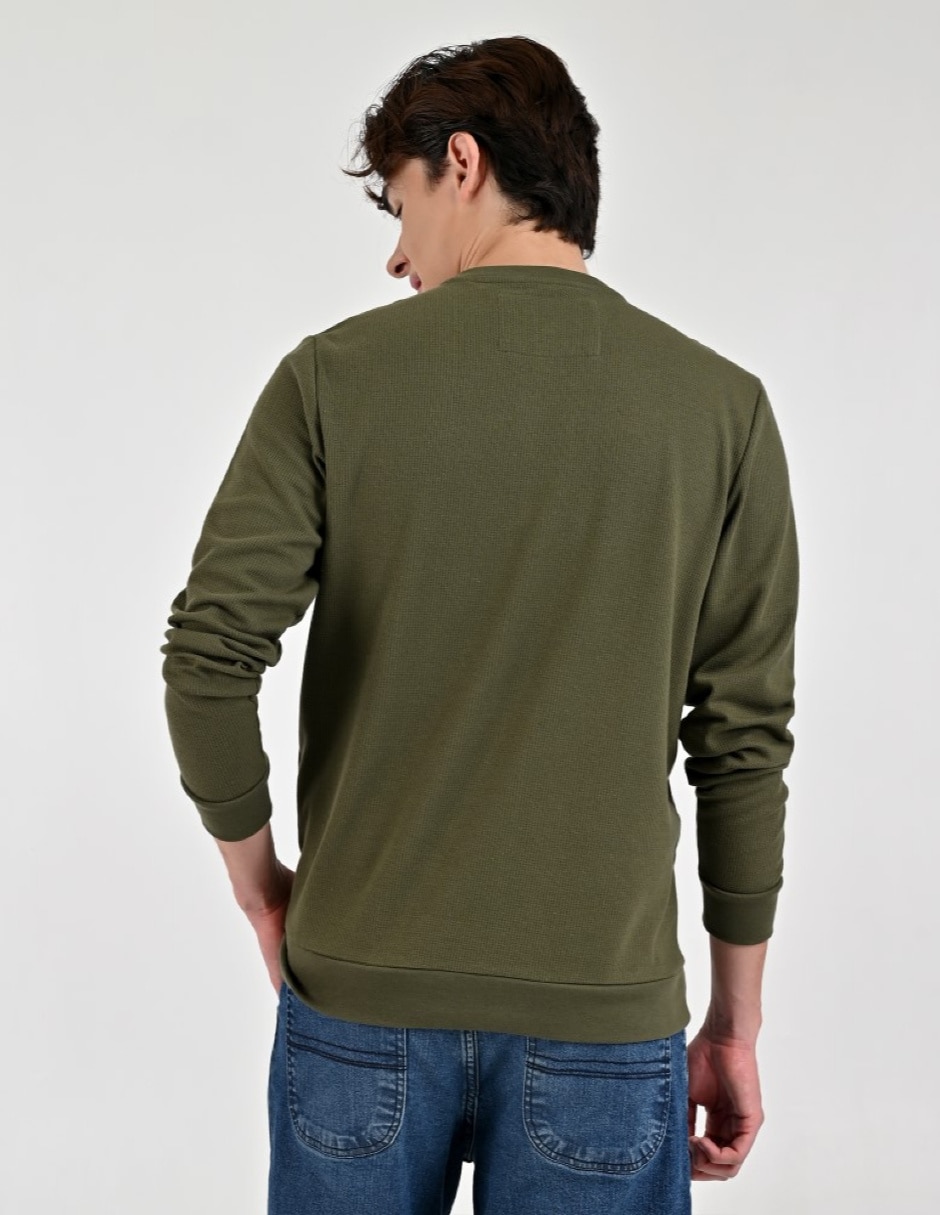 Playera cuello henley para hombre 3
