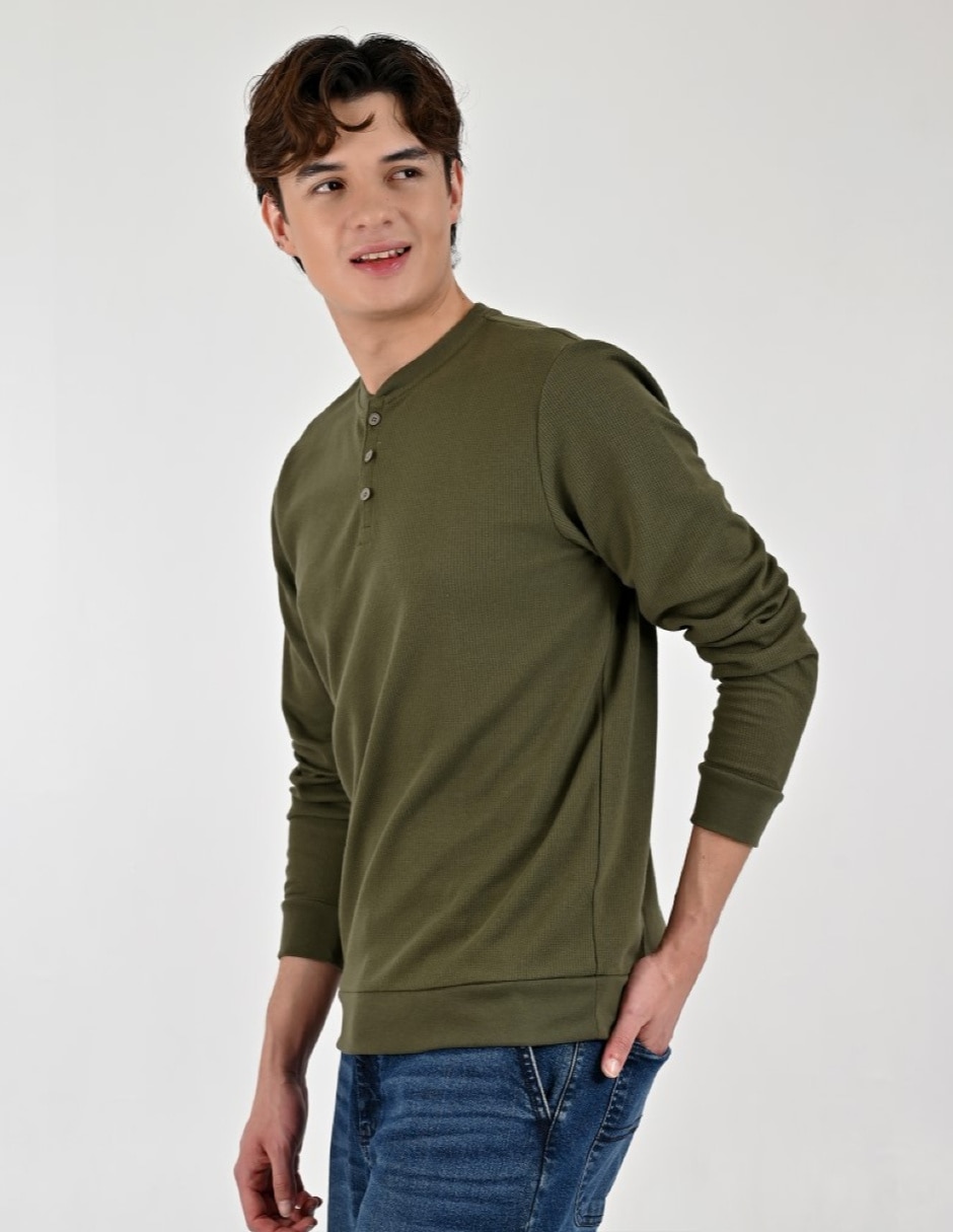 Playera cuello henley para hombre 4