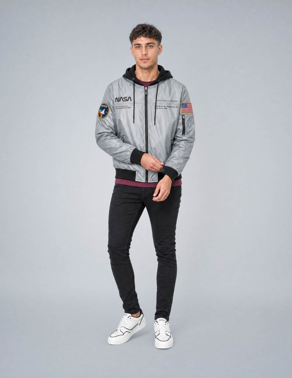 Chamarra bomber con capucha para hombre 3